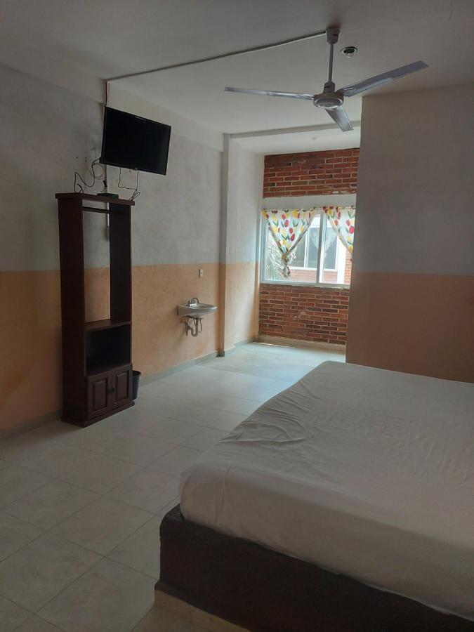 Auto Hotel Jardines De Amatitlan Cuernavaca Extérieur photo
