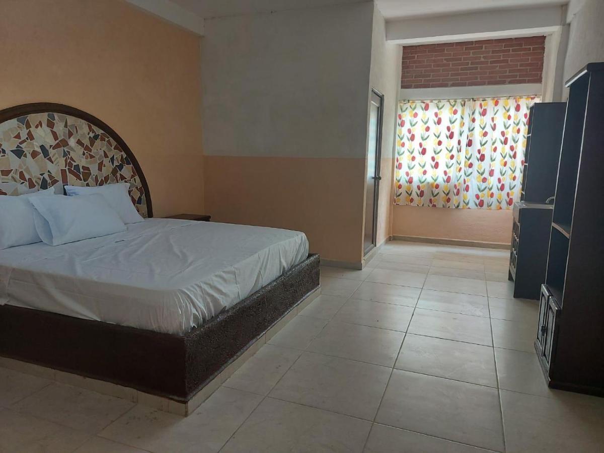 Auto Hotel Jardines De Amatitlan Cuernavaca Extérieur photo